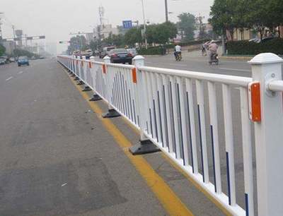 云浮倉儲籠、鄭州草坪護欄、佛山道路護欄與化妝品行業的物流解決方案